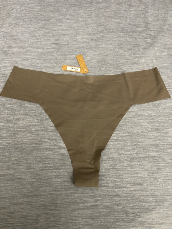 SKIMS Other - 3/$30 SKIMS Seamless Thong in Olive Brown